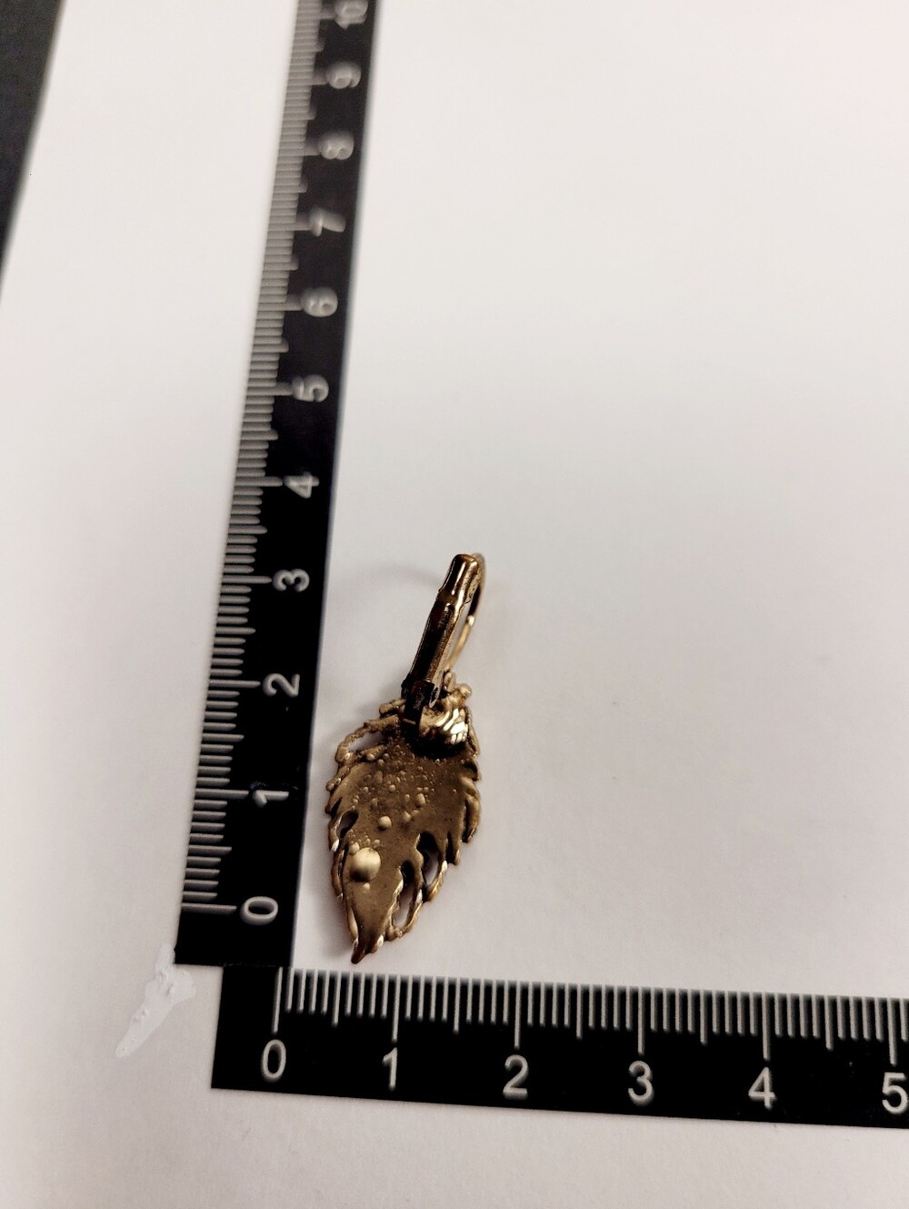 Brand New Gold Tone Wings Rhinestone Earrings - Picture 5 of 5